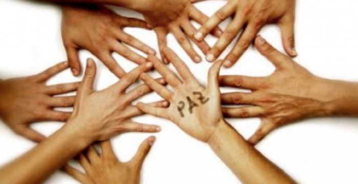 Dentro da lei, fora da boa vizinhança